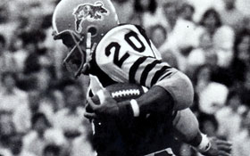 Canadian Football — Art & Sports, Canadian citizenship test flashcard