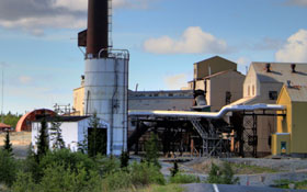 What are the main industries of Northwest Territories? — Economy, Canadian citizenship test flashcard
